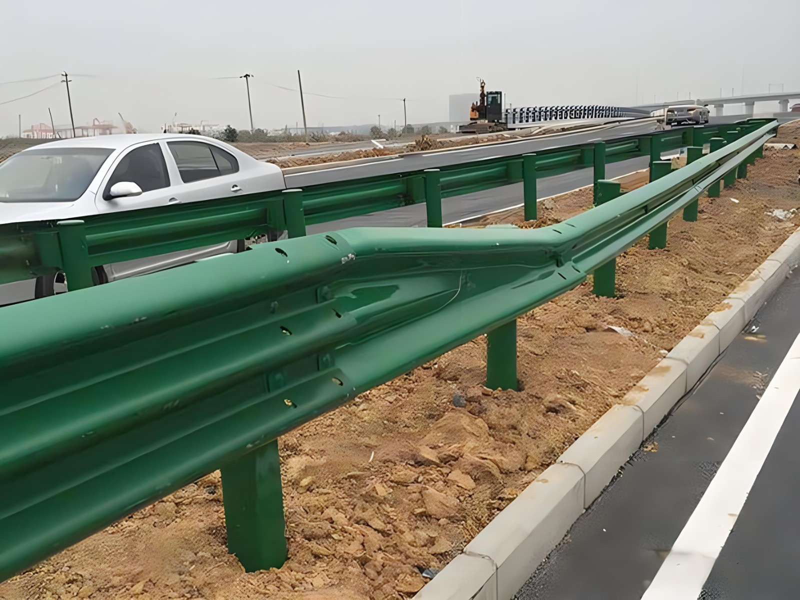 丰满高速波形护栏板日常维护方案确保道路安全新举措