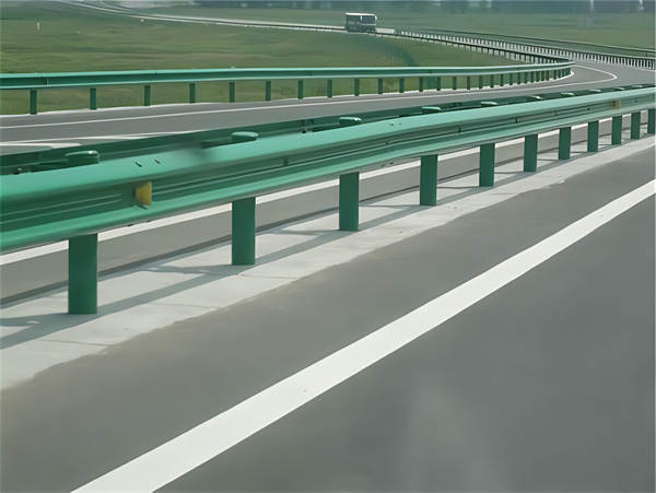 丰满波形梁护栏在高速公路的应用